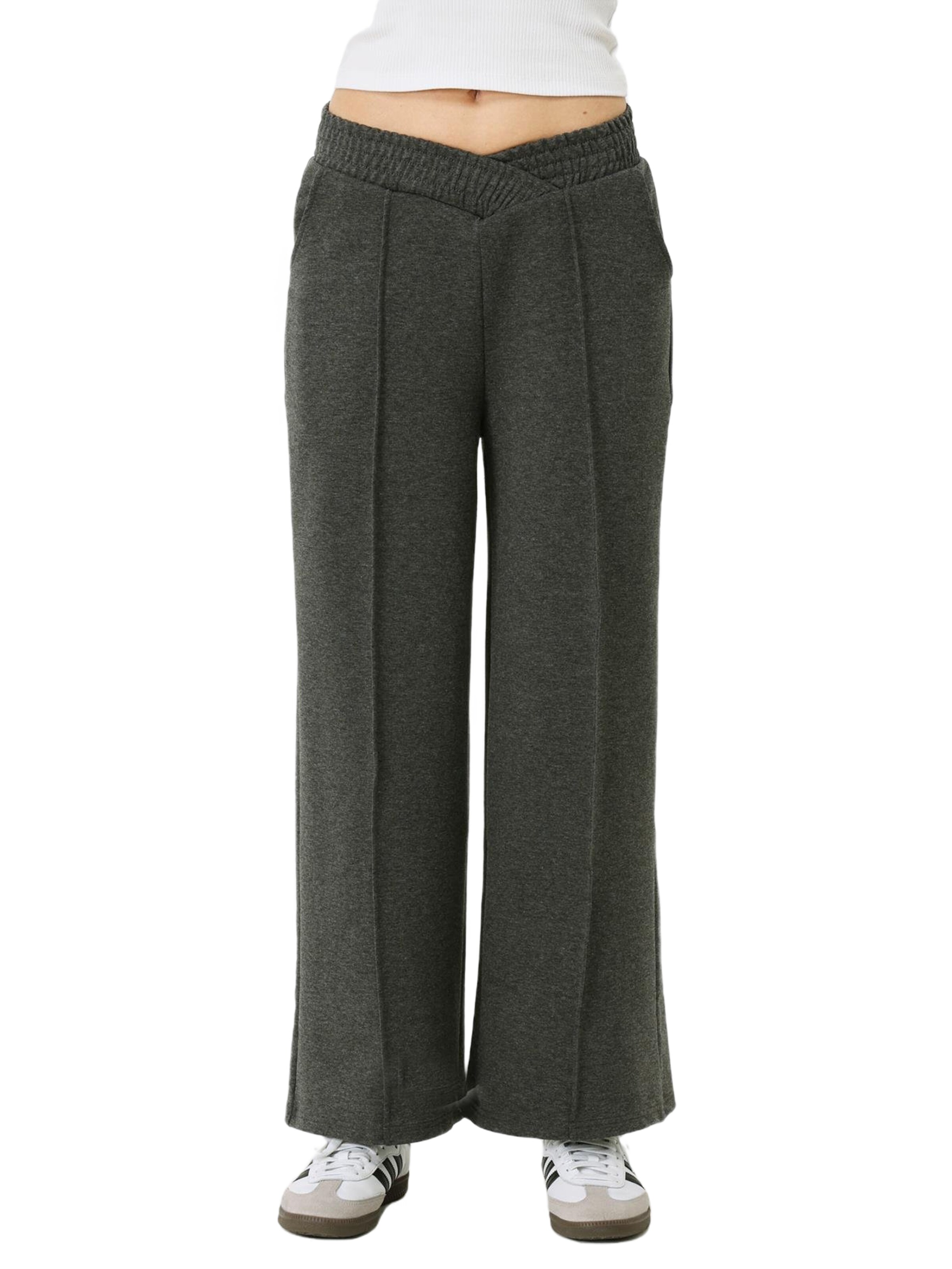 C&City Wide leg Broek in Grijs: voorkant