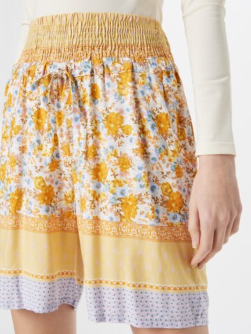 Cream Regular Pants 'Olina' in Yellow