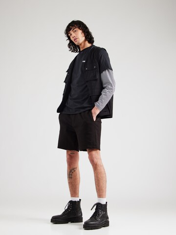 CONVERSE Тениска 'OTHER WORLDLY TRANSMISSIONS' в черно