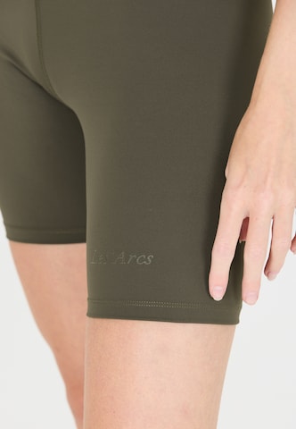 Les'Arcs Slim fit Sports trousers 'Aderler' in Green