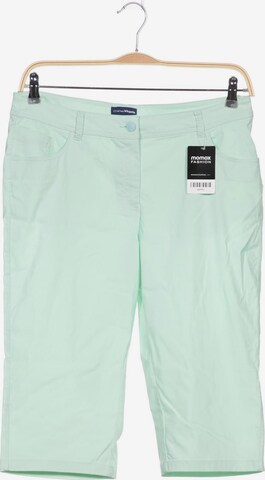 Charles Vögele Shorts in XXL in Green: front