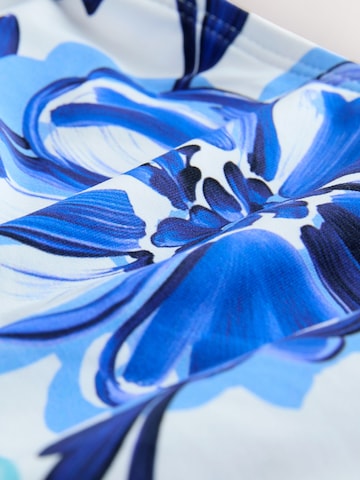 Next Bikinihousut värissä valkoinen