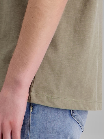TIMEZONE Shirt 'Boxy' in Green