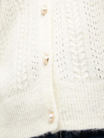 Cardigan 'Ophelia' OBJECT en blanc