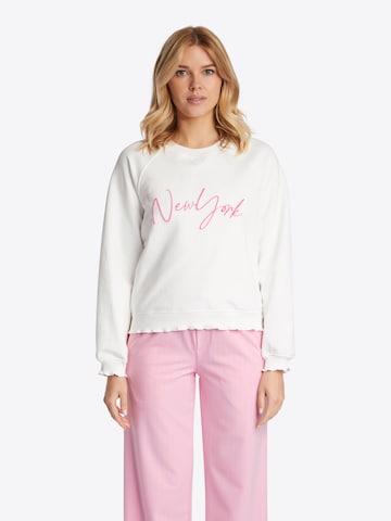 Rich & Royal Sweatshirt in White: front