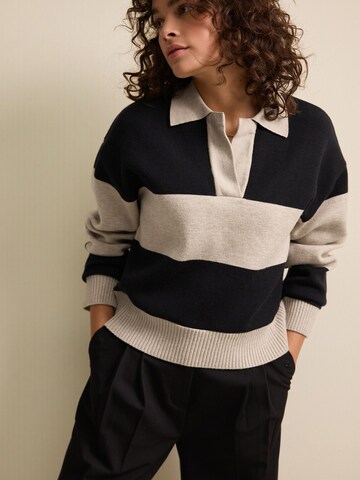 Next Sweater in Beige