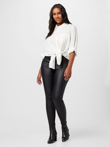 Chemisier Vero Moda Curve en blanc