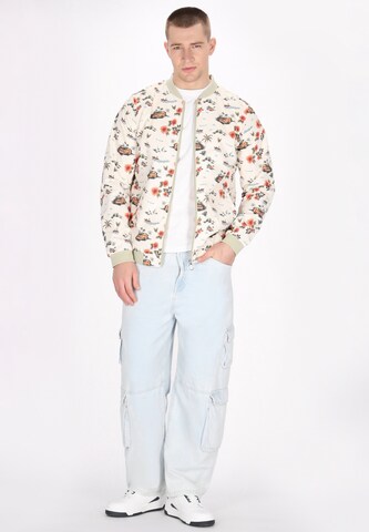MO Between-season jacket in White