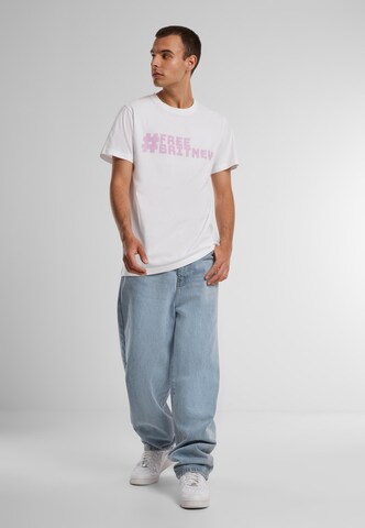 Merchcode Shirt 'Free Britney' in Wit