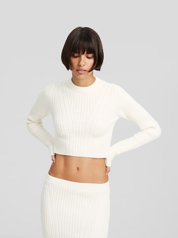 Bershka Sweater in Beige: front