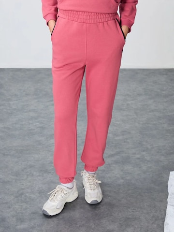 Completo per l'allenamento 'Aktive Sets' di Tommy Life in colori misti