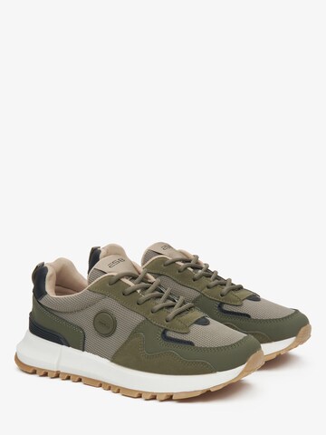 ES8 Sneakers '90-032' in Green