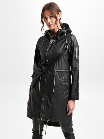 Notyz Raincoat in Black: front