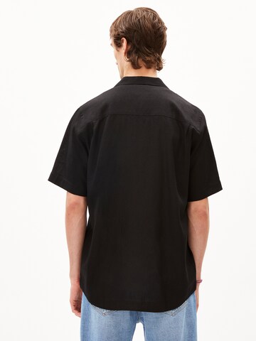 ARMEDANGELS Comfort Fit Hemd ' LOVAAR LINO ' in Schwarz