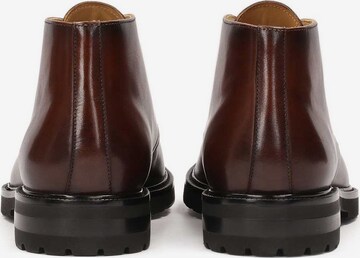 Boots chukka di Kazar in marrone