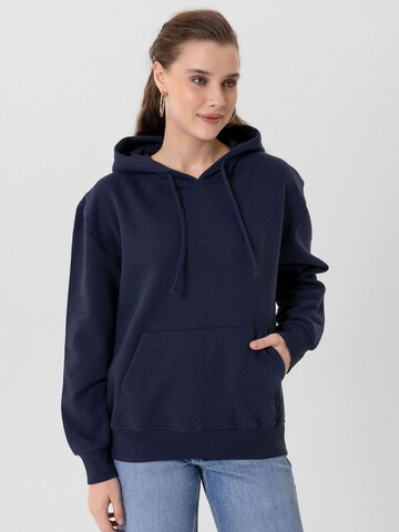 Felpa di Jacey Quinn in blu