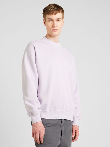 Abercrombie & Fitch Sweatshirt 'ESSENTIAL' i lila: framsida