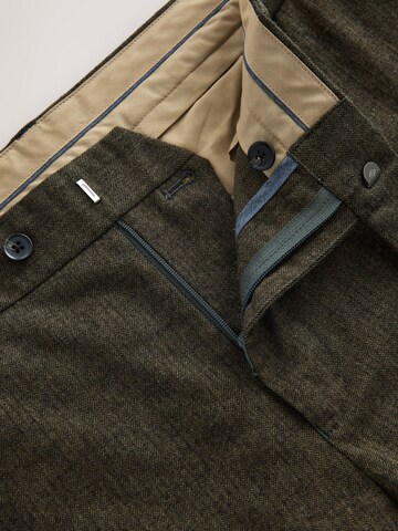 Next Regular Hose in Grün