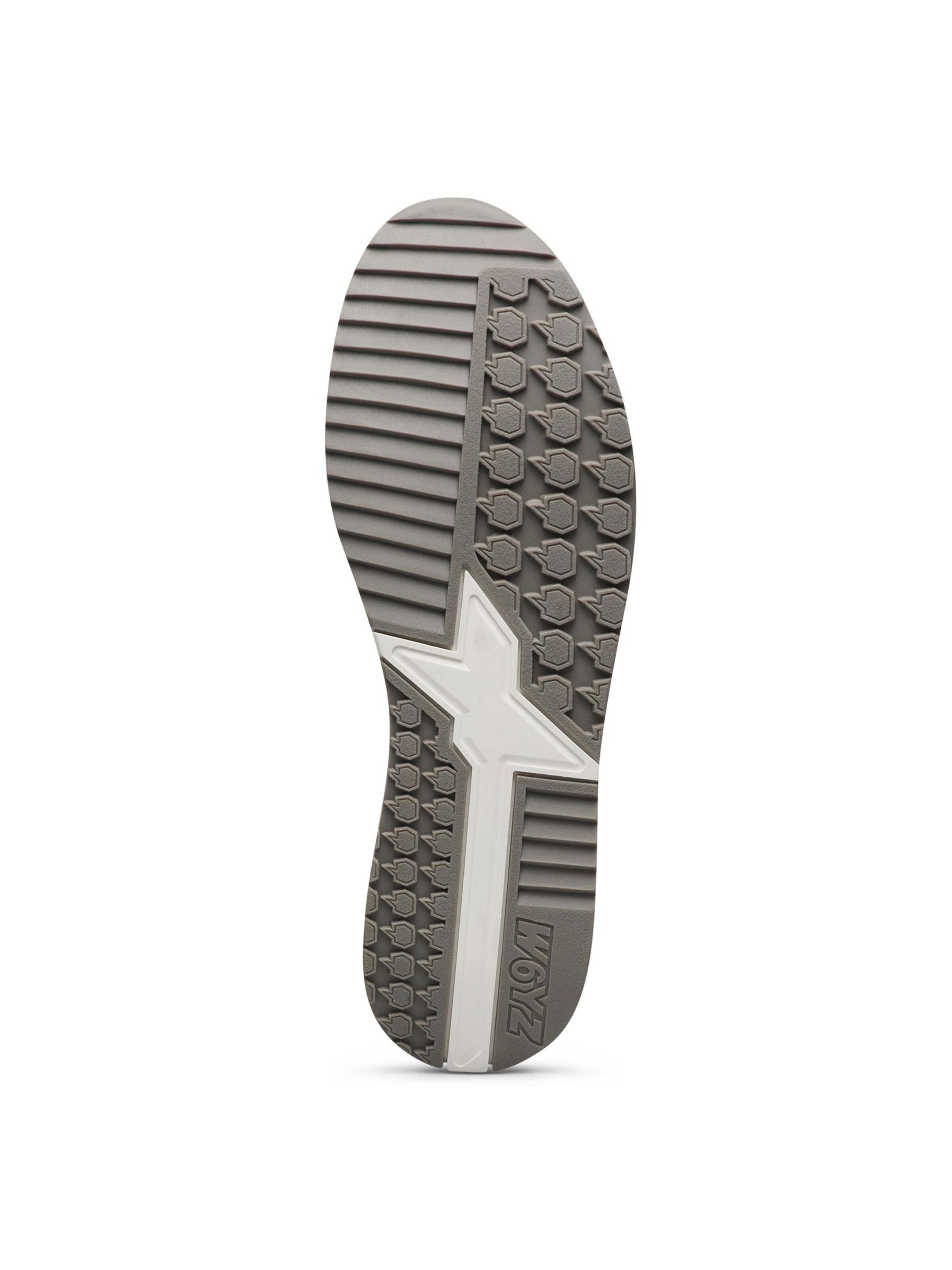 W6YZ Platform trainers 'KEY-M.' in Blue