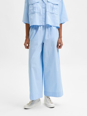 SELECTED FEMME - Perna larga Calças em azul: frente
