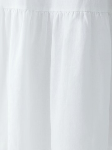 Willa - Vestido 'FLUTTER' en blanco