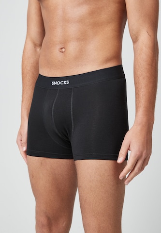 SNOCKS Boxer shorts in Black: front