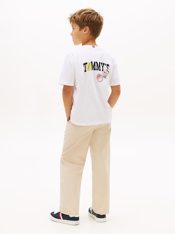 Tricou de la TOMMY HILFIGER pe alb