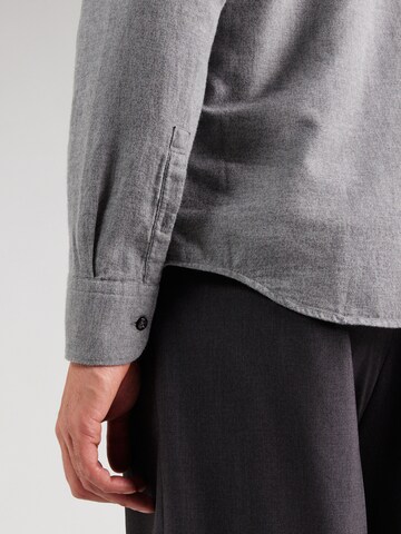 BOSS Slim Fit Hemd in Grau