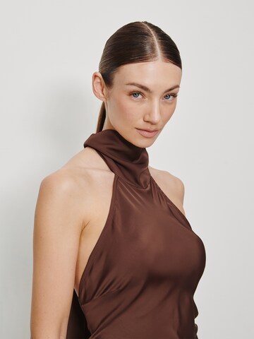 Robe RÆRE by Lorena Rae en marron