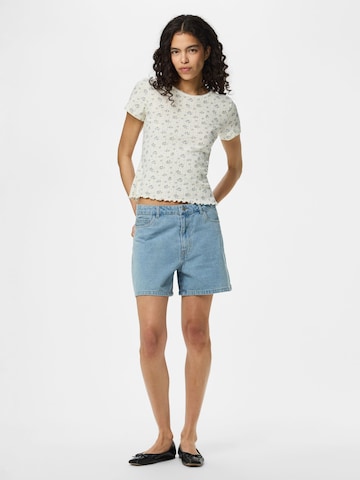 Maglietta 'MYA' di PIECES in bianco