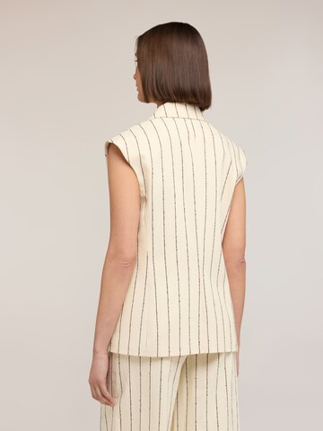 MOTIVI - Chaleco en beige