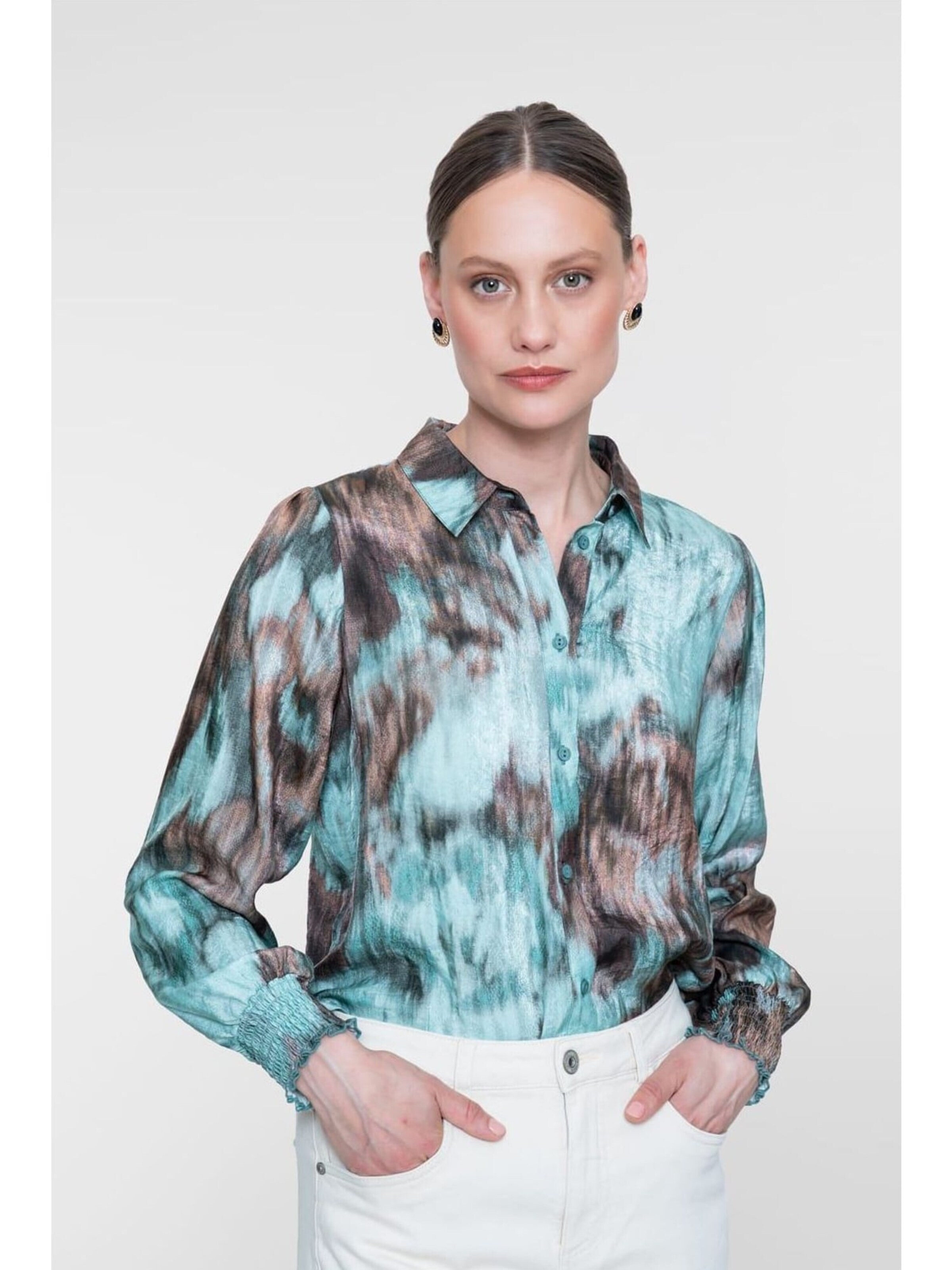 Geisha Blouse in Bruin