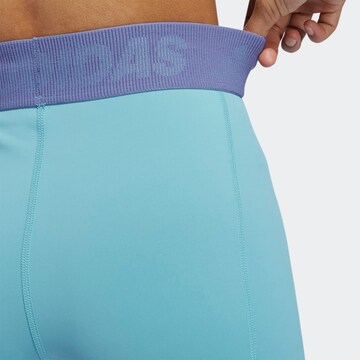 ADIDAS SPORTSWEAR Skinny Shorts 'Techfit Badge of Sport' in Grün