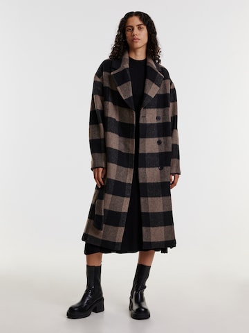 EDITED Between-Seasons Coat 'Uli' in Brown