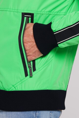 CAMP DAVID Between-Season Jacket in Green