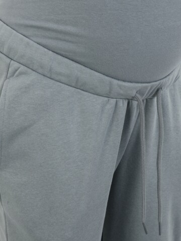 Pieces Maternity Tapered Pants 'CHILLI' in Grey