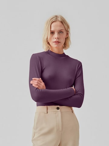 modström Shirt 'Krown' in Lila: Vorderseite