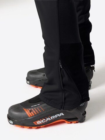 VAUDE Regular Outdoor trousers 'Larice' in Black