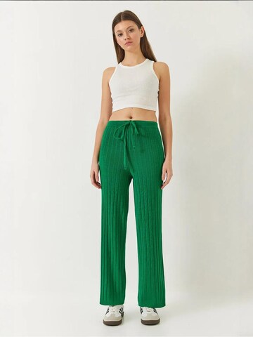 Bianco Lucci - Loosefit Calças em verde