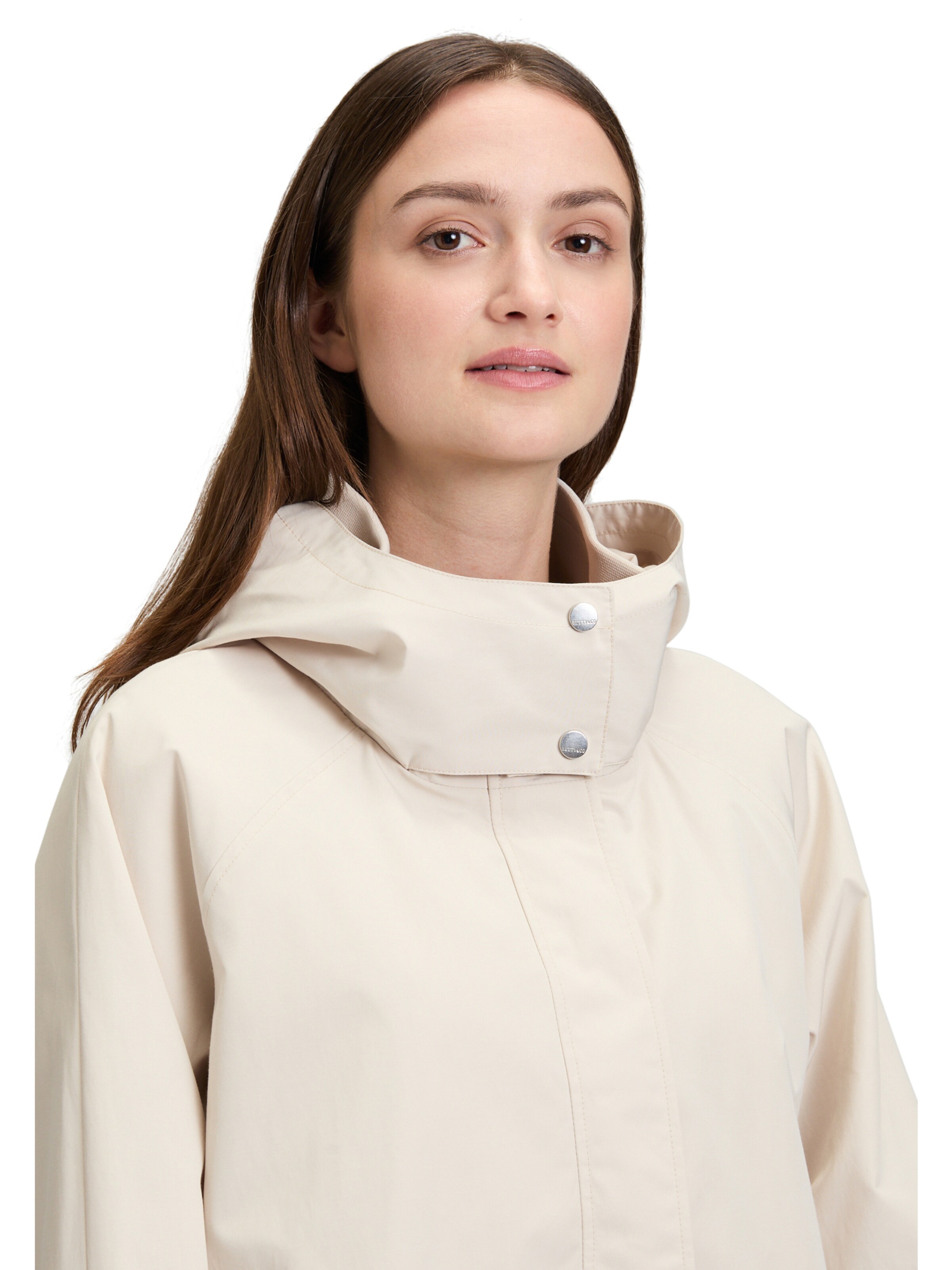 Betty & Co Between-Season Jacket in Beige