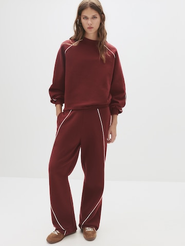 Pull&Bear Sweatshirt in Red: front