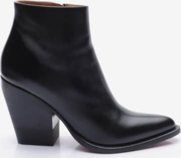 Chloé Dress Boots in 40 in Black: front