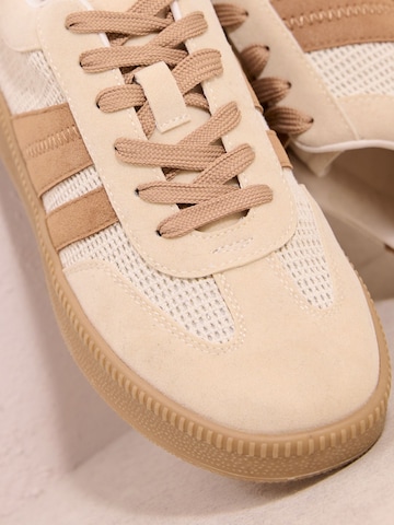 Friends Like These Низкие кроссовки в Коричневый