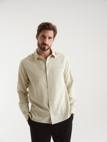 TRAPP Regular Fit Skjorte 'Mattis' i beige: forside