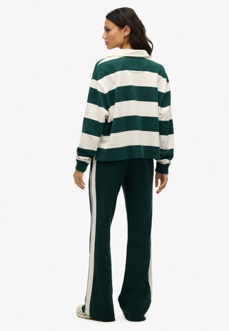 évasé Pantalon 'Essentials' Superdry en vert