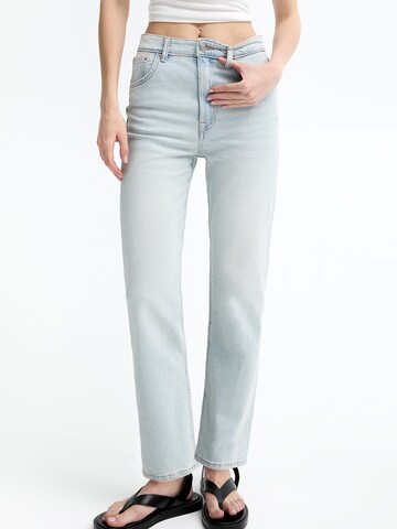 Pull&Bear Regular Jeans in Blue: front