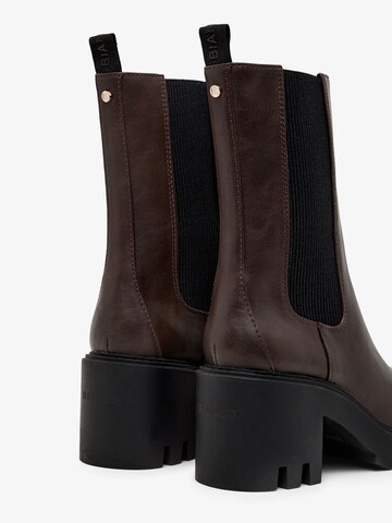 Bianco Chelsea Boots in Brown