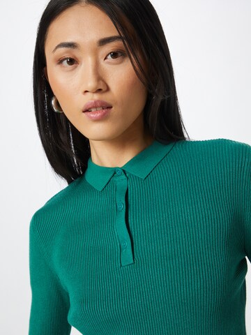 QS Sweater in Green