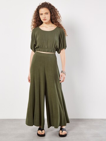 Apricot Wide leg Trousers in Green