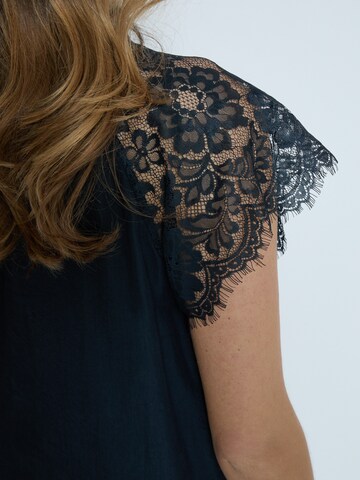 Peppercorn Blouse 'Kia' in Blauw